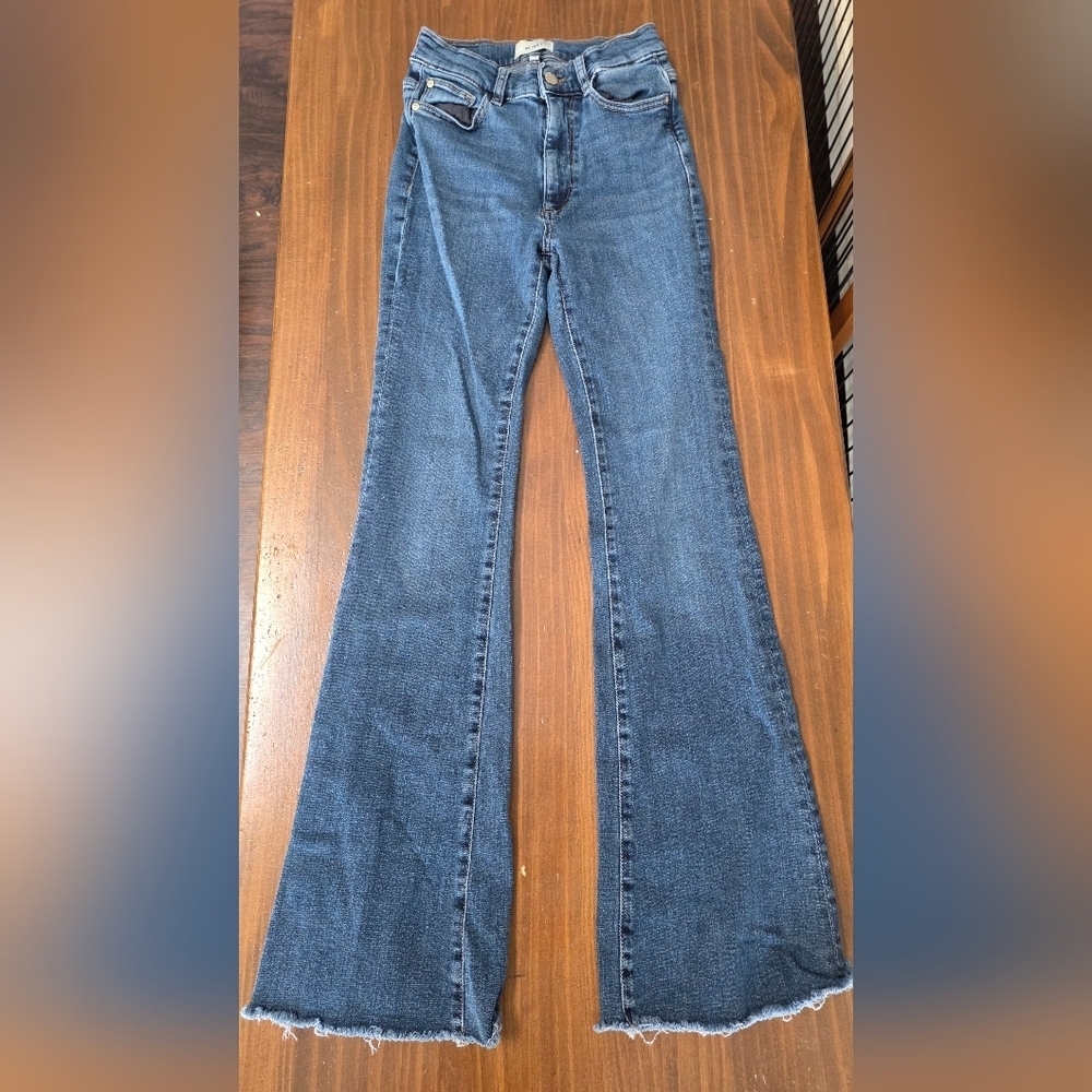 DL1961 Women's Flare Jeans in Blue